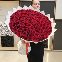 101 красная роза (70 см)