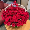 101 красная роза в корзине